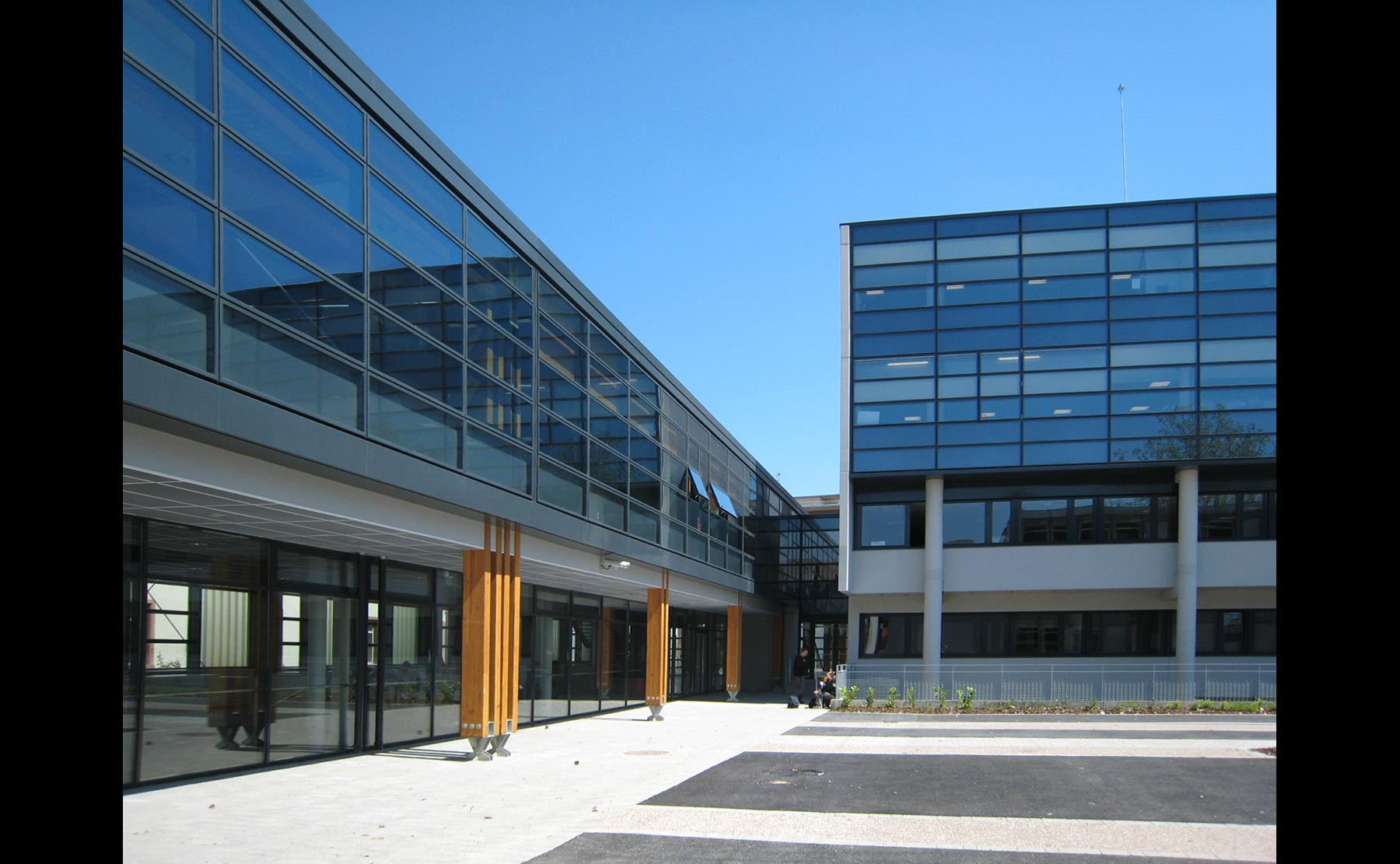  - Lycée Jean Rostand / Strasbourg